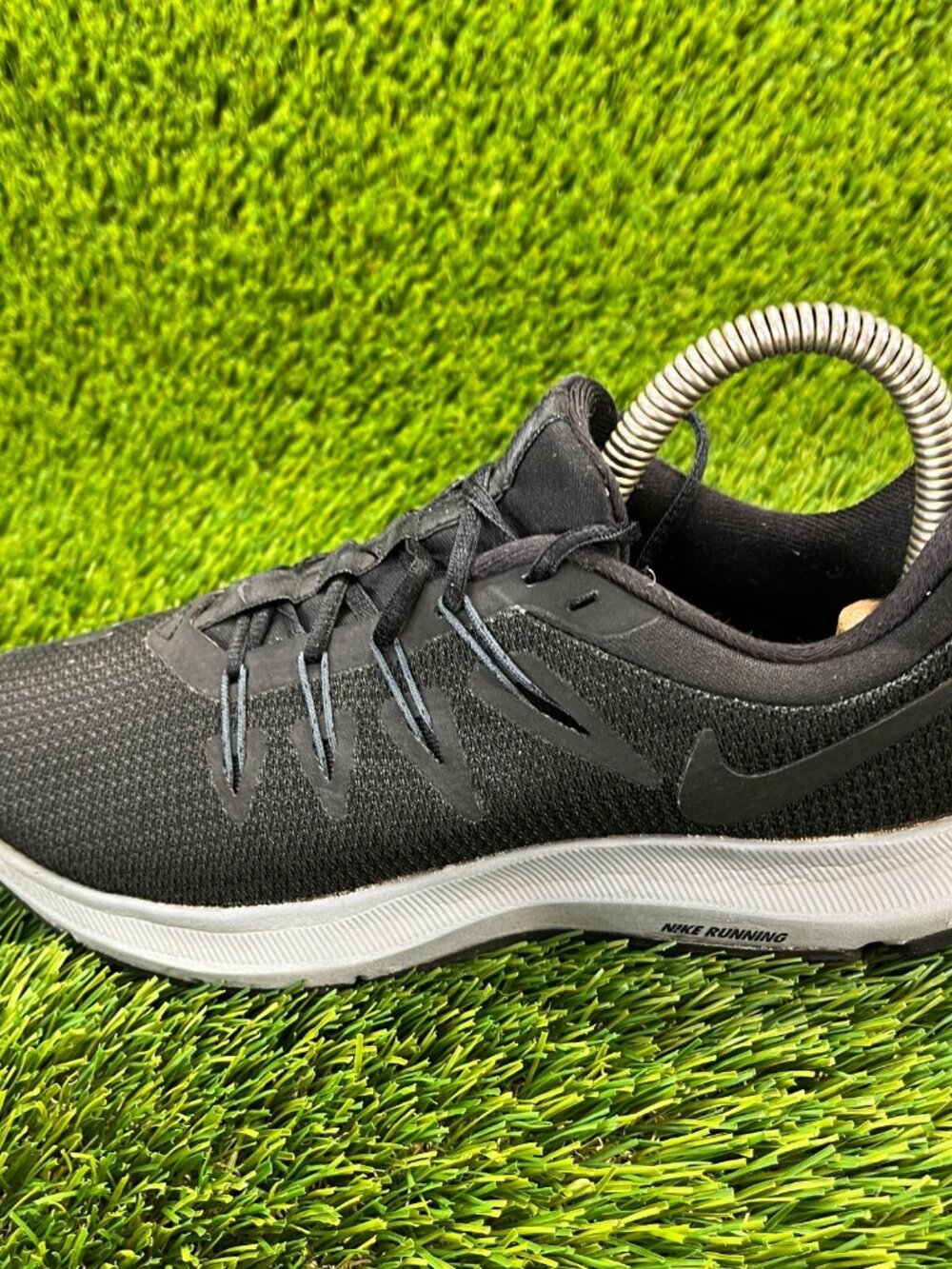 Nike Quest Womens Size 5.5 Black White Athletic Walking Running Shoes Sneakers - Picture 3 of 10